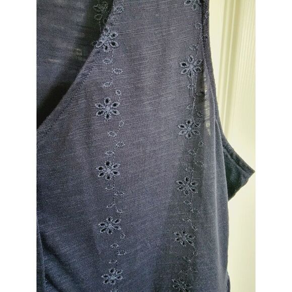 Torrid 2 Top Navy Blue Sleeveless Babydoll Eyelet‎ 2X Part Button - Picture 3 of 6